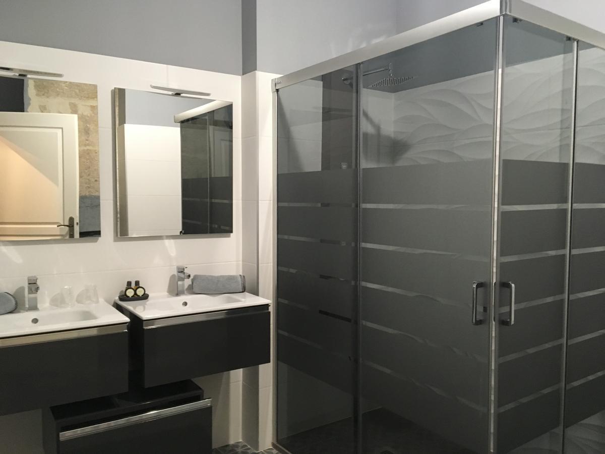 Les Suites De Peyrat Pezenas Ngoại thất bức ảnh