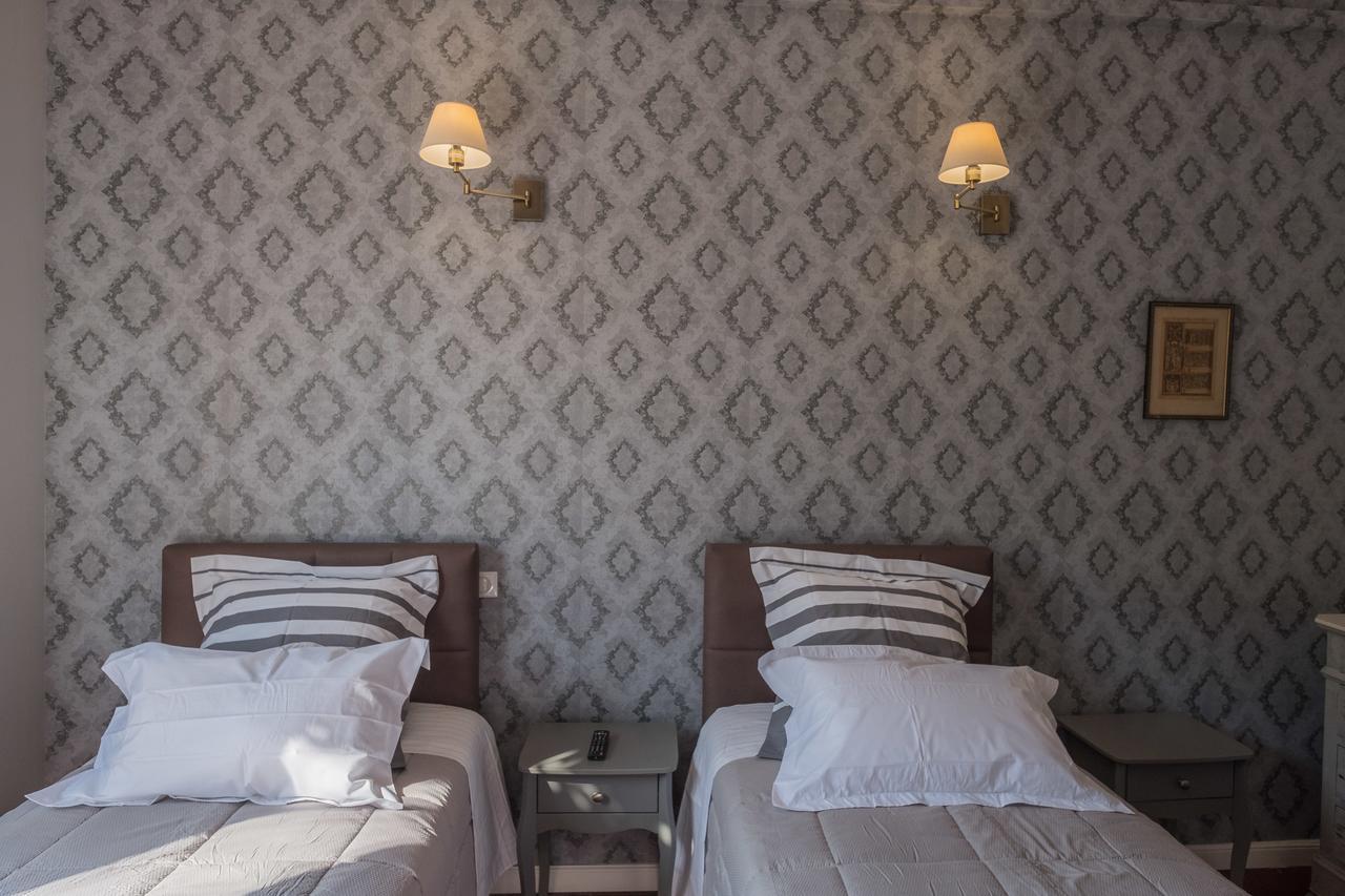 Les Suites De Peyrat Pezenas Ngoại thất bức ảnh